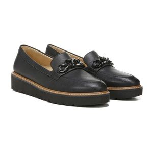 Naturalizer Emmal Chain Platform Loafer
